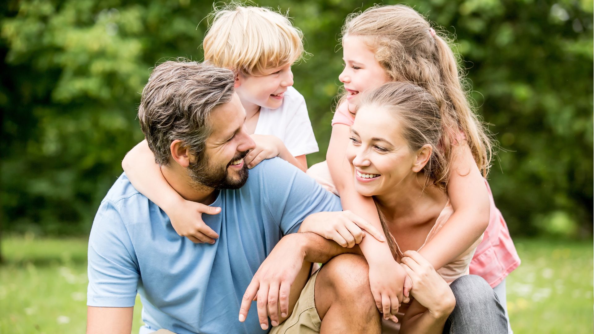 Children and Parents as Happy Family Children and Parents as Happy Family